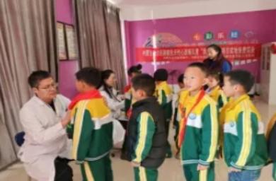 【兴安相伴 共护未来】为爱筑梦 护童“添翼”——自治区“添翼计划”项目组在兴安盟开展先心病筛查工作