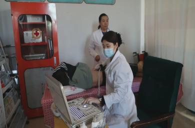 内蒙古自治区“添翼计划”项目筛查组深入苏尼特左旗开展先心病儿童免费筛查